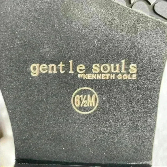 Gentle Souls by Kenneth Cole Neptune Bootie Size 6.5M NIB - Picture 11 of 11